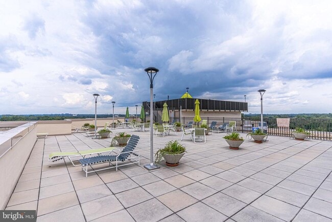 Building Photo - 4242 East-West Hwy