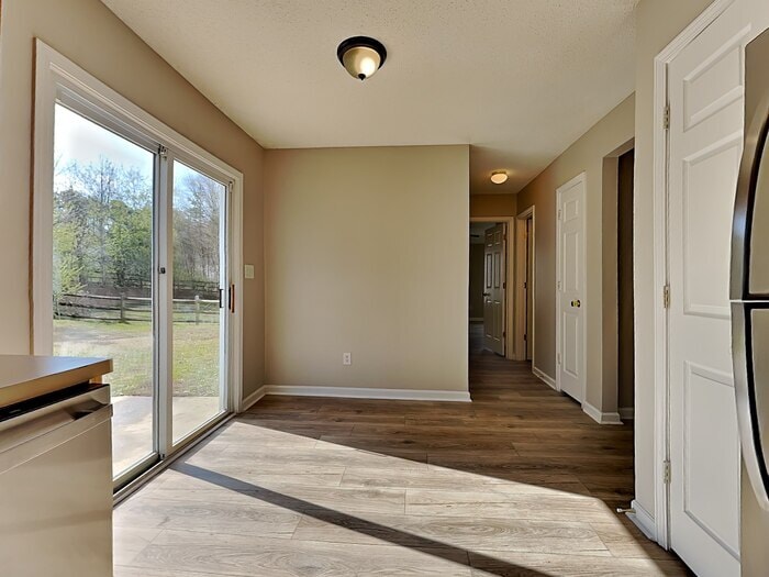 Building Photo - 3428 Ann Franklin Ct