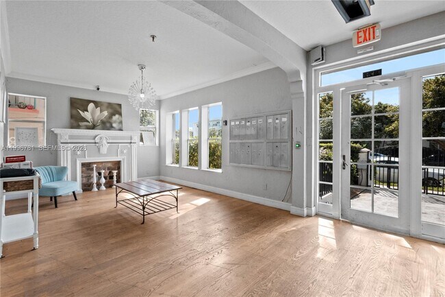 Building Photo - 1027 Pennsylvania Ave