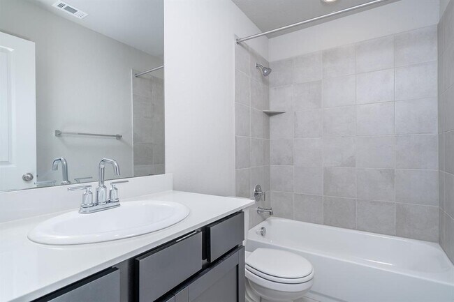 Building Photo - 113 Outlaw Dr