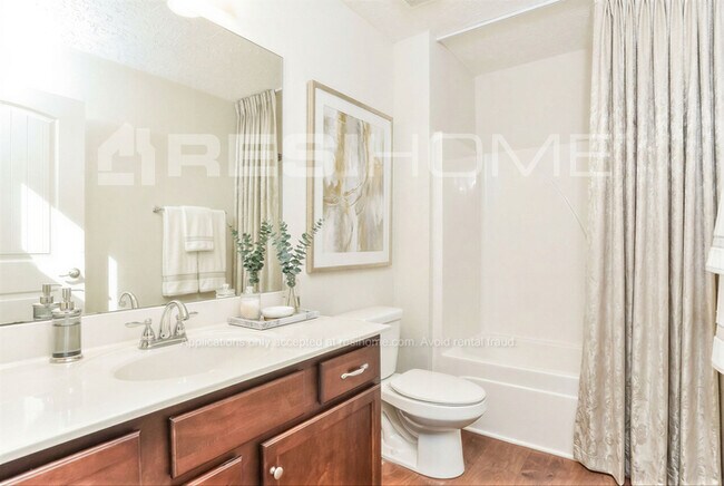 Building Photo - 1504 Passage Dr