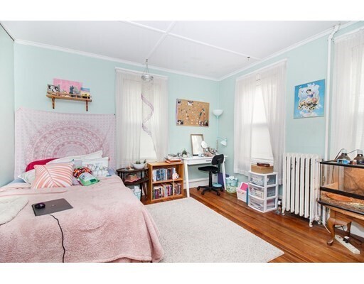 Building Photo - 11 Nelson St