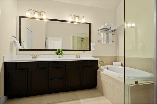 Building Photo - 8406 Oak Leaf Point Dr