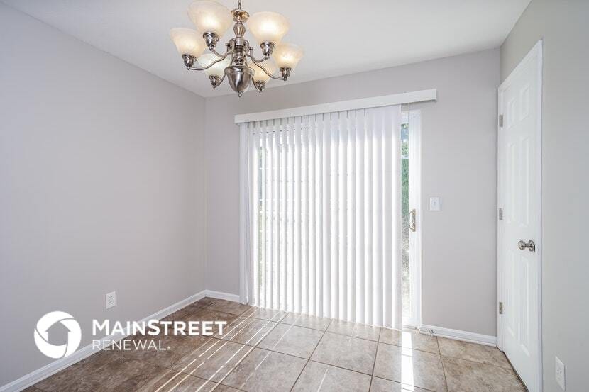 Building Photo - 10502 Whitepine View Pl