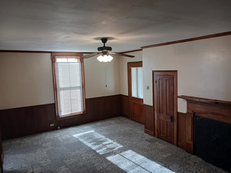 Living Room - 505 W Front St