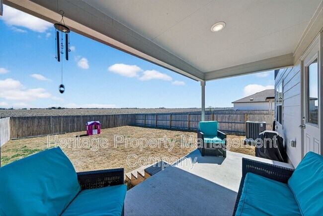 Building Photo - 4037 Bermuda Ln