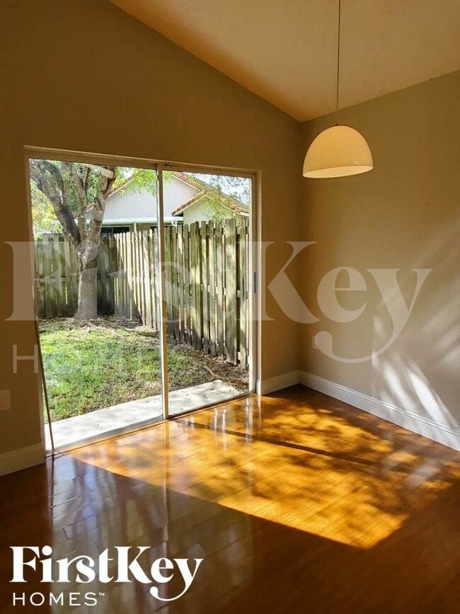 Building Photo - 17655 SW 146th Ct