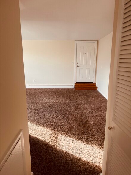 Building Photo - 216 N Monroe St