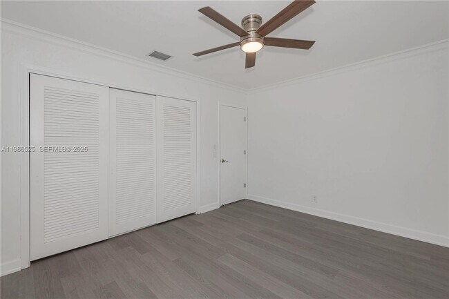 Building Photo - 2070 NE 65th St