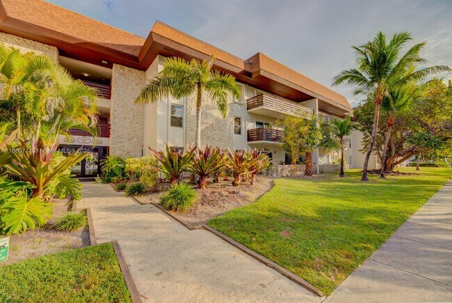 Building Photo - 7477 SW 82nd St