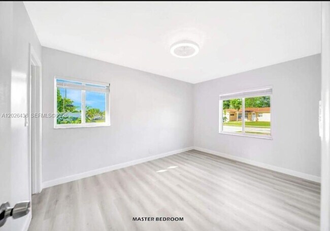 Building Photo - 6812 Rio Pinar