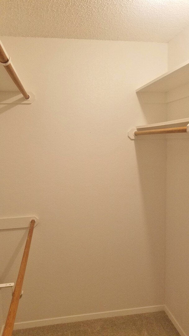 Building Photo - Spacious, Remodeled Duplex Unit Near Hulen...