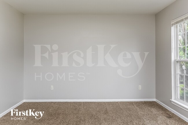 Building Photo - 21439 Georgetown Dr