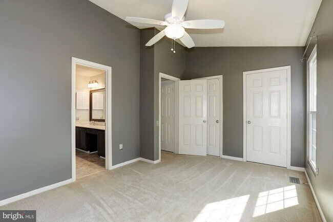 Building Photo - 7238 Stover Ct