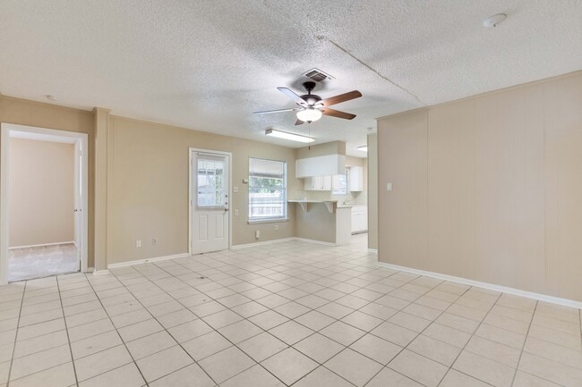 Building Photo - 7404 Bucknell Dr
