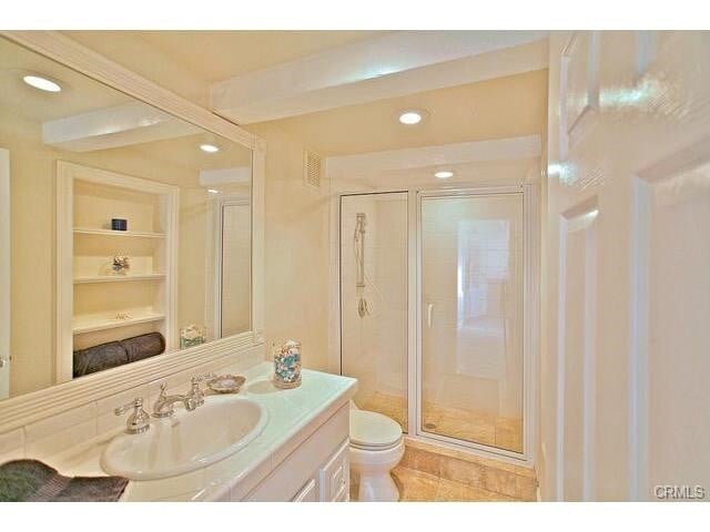Building Photo - 16767 Bayview Dr