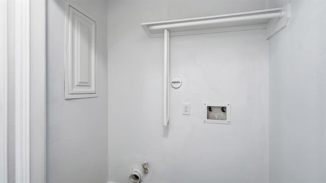 Building Photo - 9307 Dewberry Blossom Ln