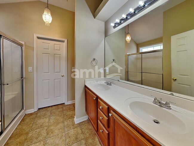 Building Photo - 2630 Gatewater Ct