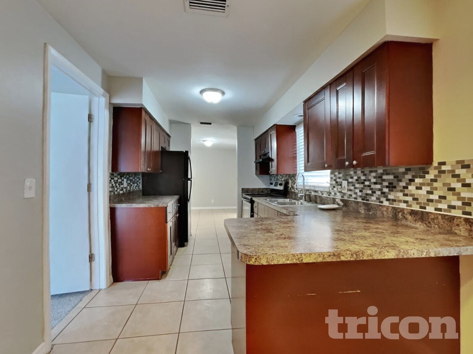 Building Photo - 1753 Linwood Cir