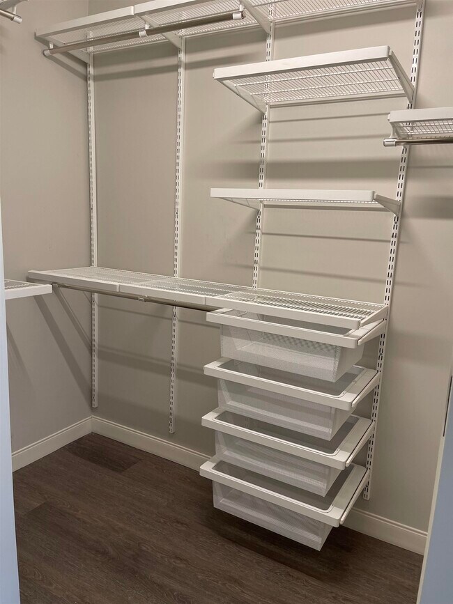 Building Photo - 18 Artisan Dr