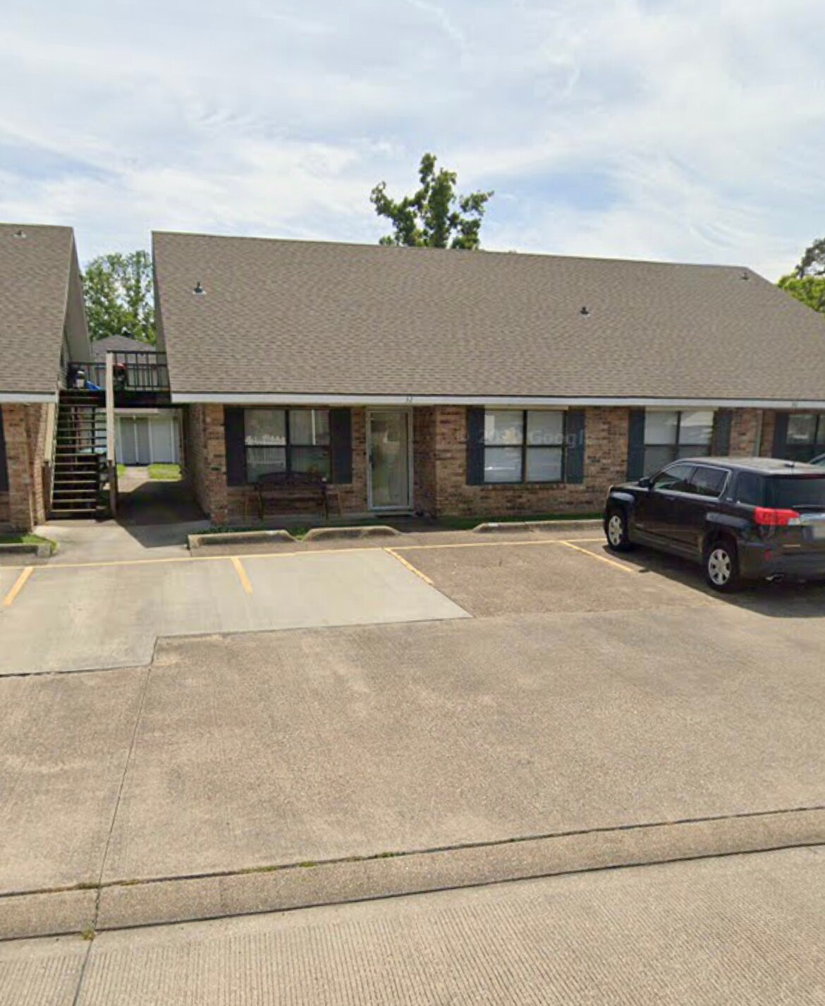 Upstairs unit - 36 Dogwood Ln