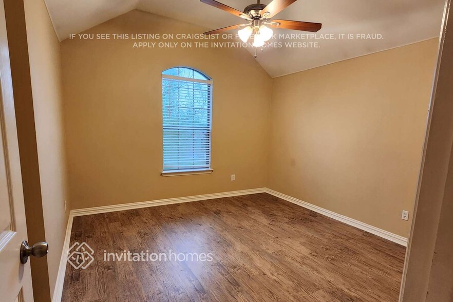 Building Photo - 309 Tioga St