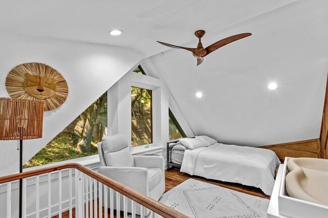 Building Photo - 2712 Oak Springs Dr