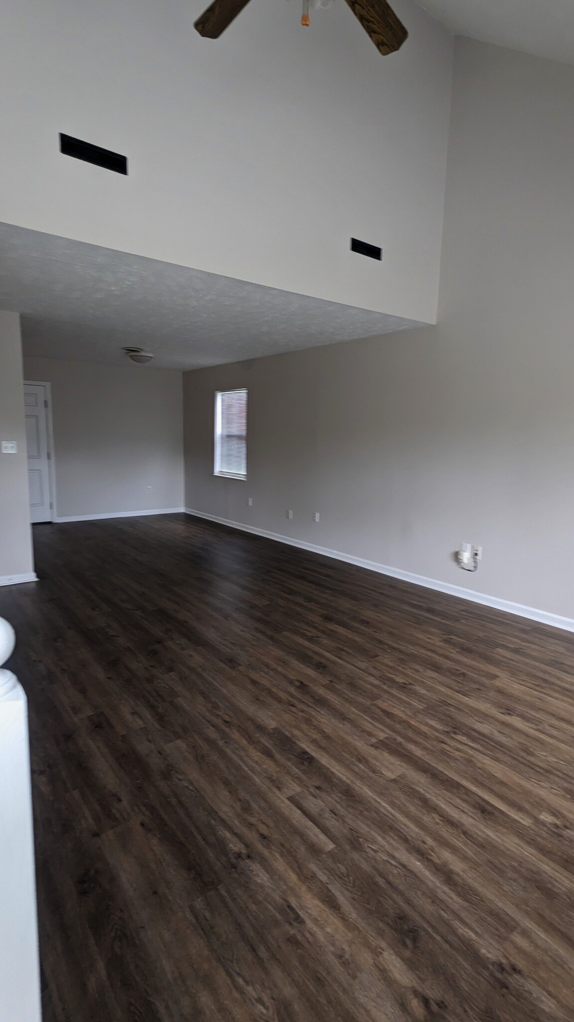 Building Photo - 711 Panther Creek Ct