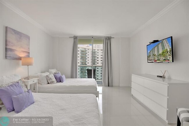 Building Photo - 19390 Collins Ave