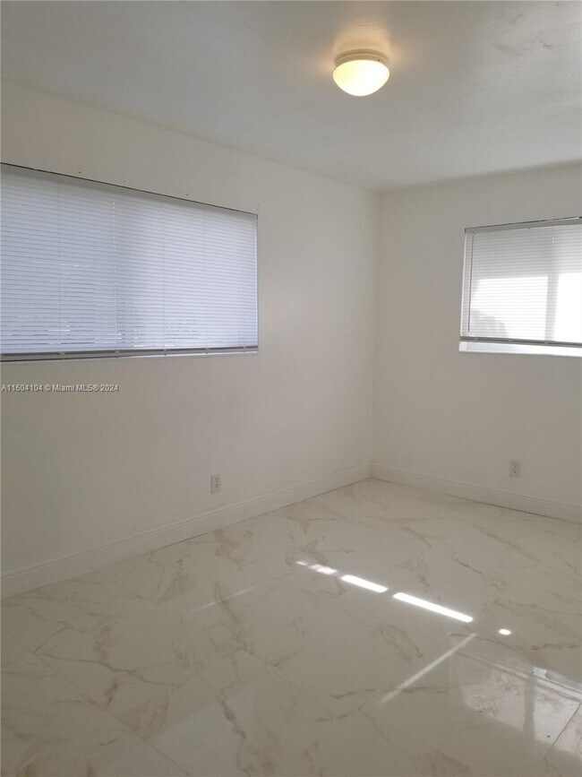 Building Photo - 5641 NW 15th St