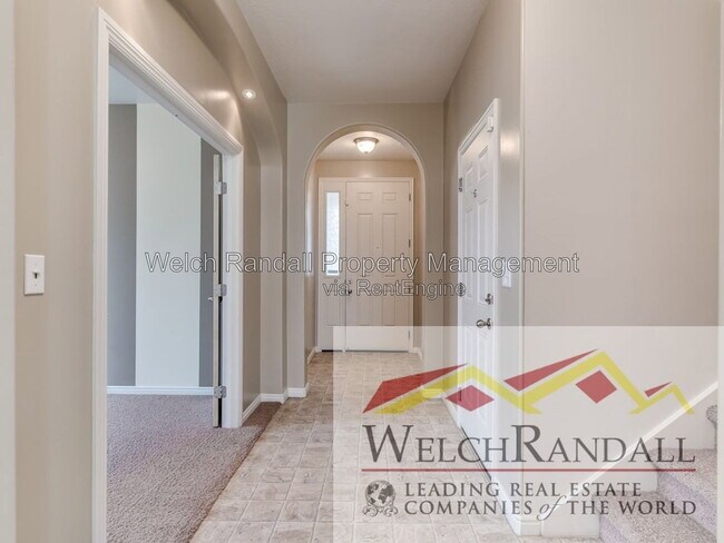 Building Photo - 897 Oxford Dr