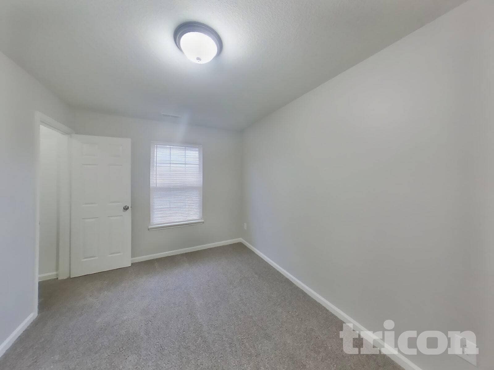 Building Photo - 15436 Dusty Trail