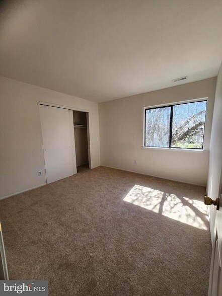 Building Photo - 103 Lucas Ln