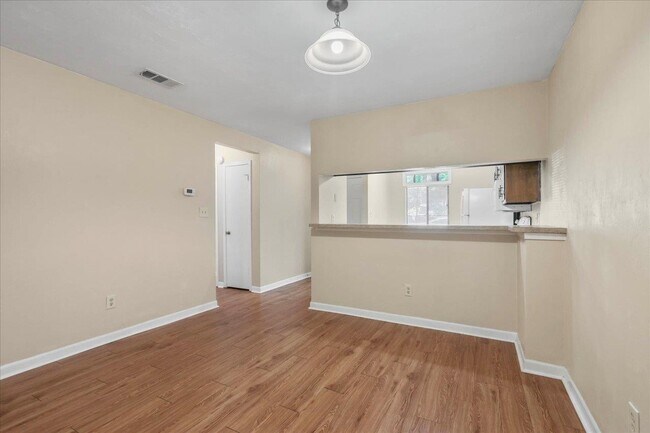 Building Photo - 3208 Ginger Dr