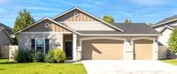 Building Photo - 3 Car Garage Home near Ten Mile!!