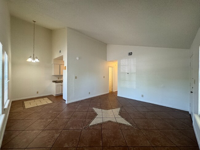 Building Photo - 311 Flournoy Dr