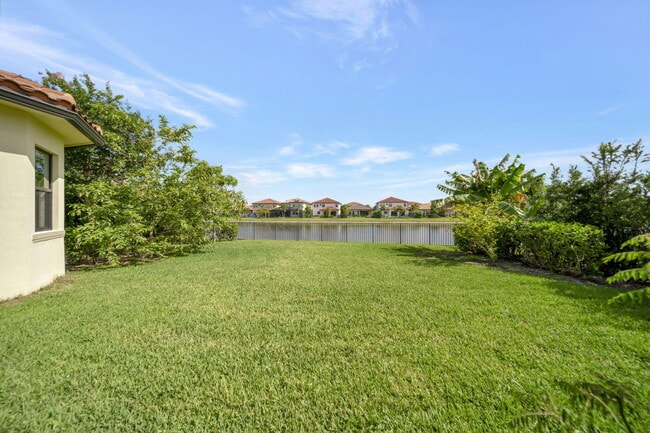 Building Photo - 12055 Lake Trail Ln