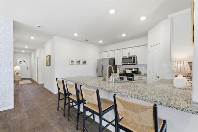 Building Photo - 128 Finley Rae Dr