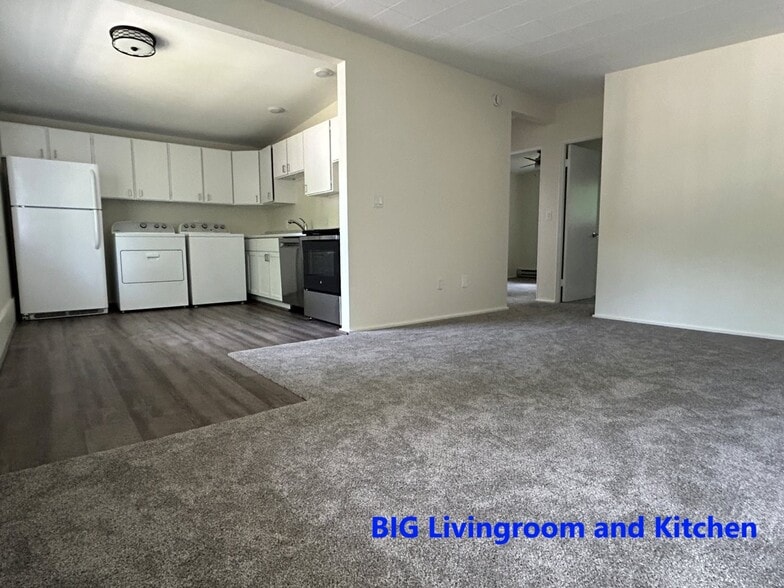 Livingroom - 408 Montgomery Ave