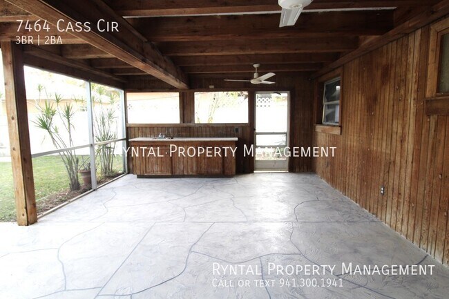 Building Photo - 7464 Cass Cir