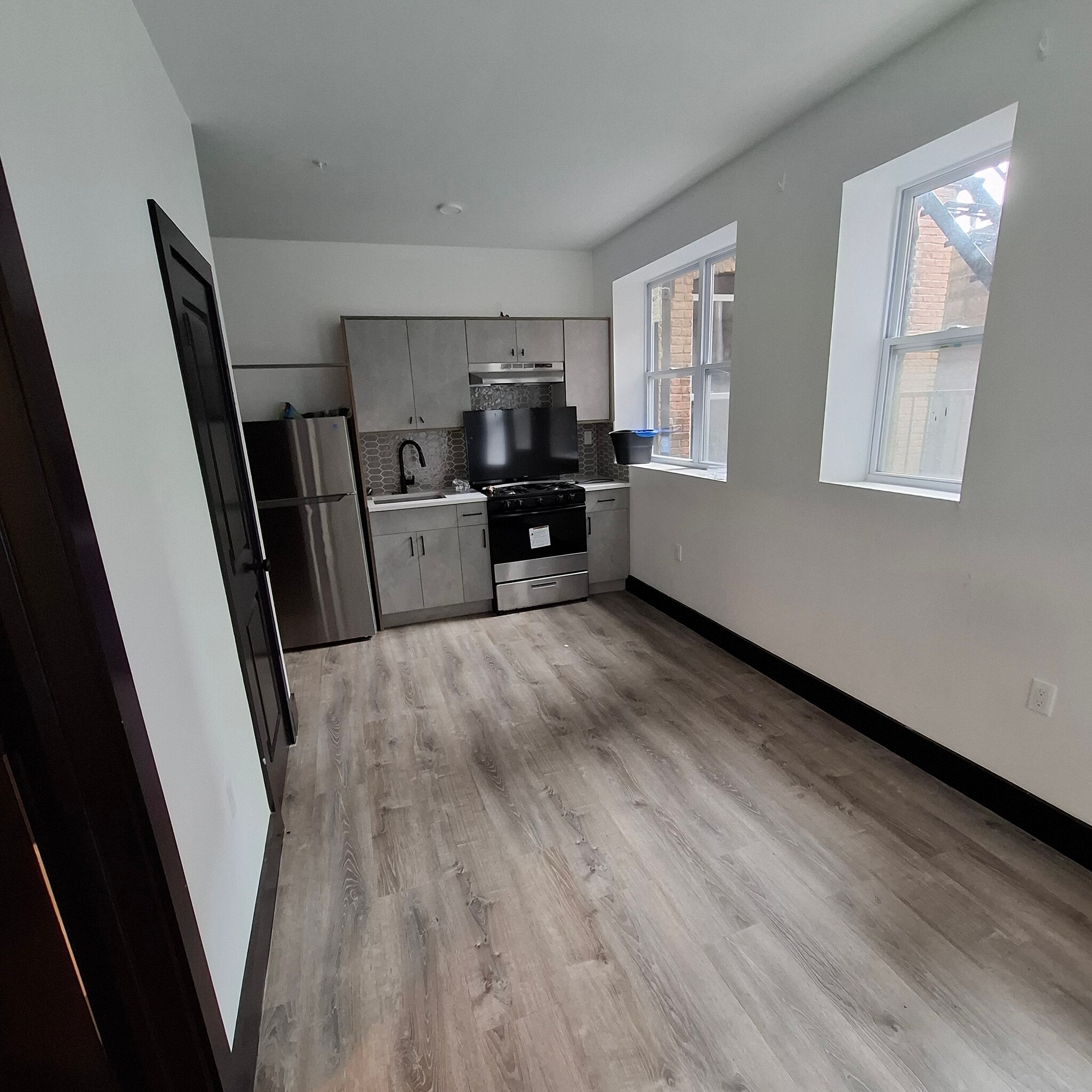 11 Thomas St 1E - 12 Thomas St