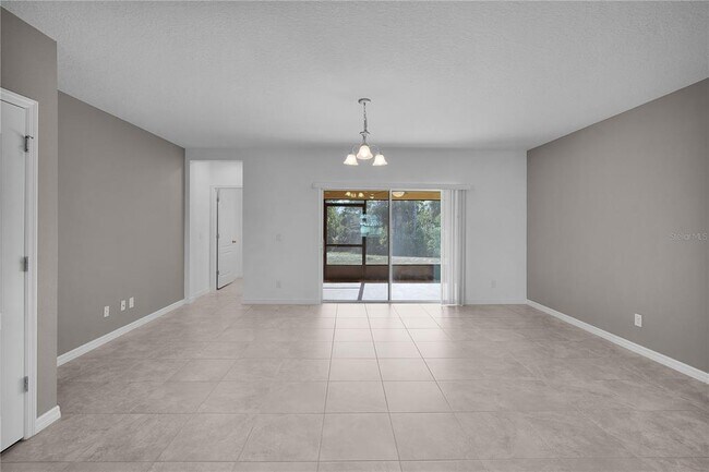 Building Photo - 110 Claire Ln