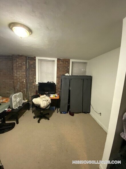 Building Photo - 63 S Huntington Ave