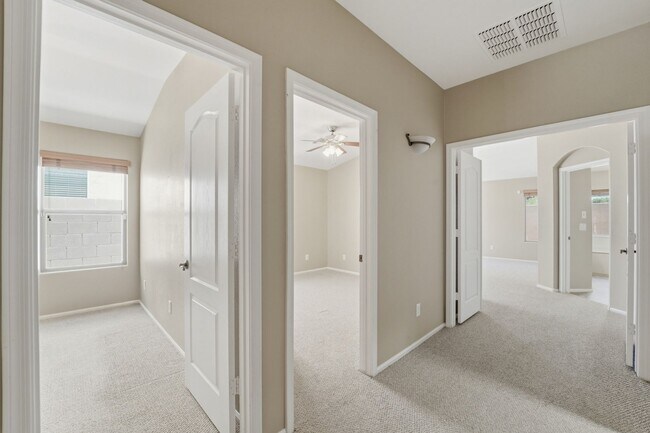 Building Photo - Maricopa Gem! 2,130 SF, Large Kitchen, AZ Room + Golf Course Living