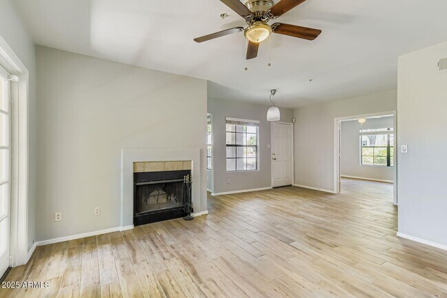 Building Photo - 6885 E Cochise Rd