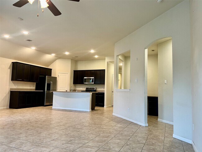 Building Photo - 25930 Haggard Nest Dr