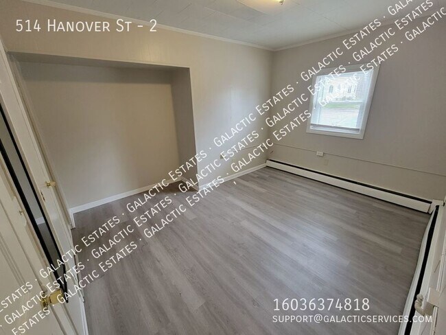 Building Photo - 514 Hanover St