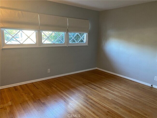 Building Photo - 4125 Bakman Ave