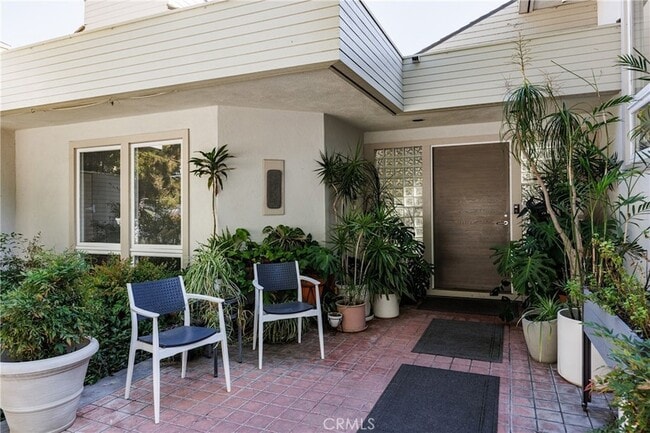 Building Photo - 31561 Peppertree Bend Unit