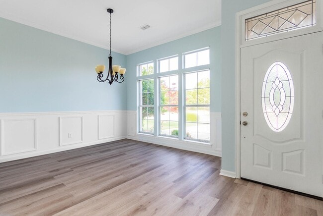 Building Photo - 9300 Greythorne Way